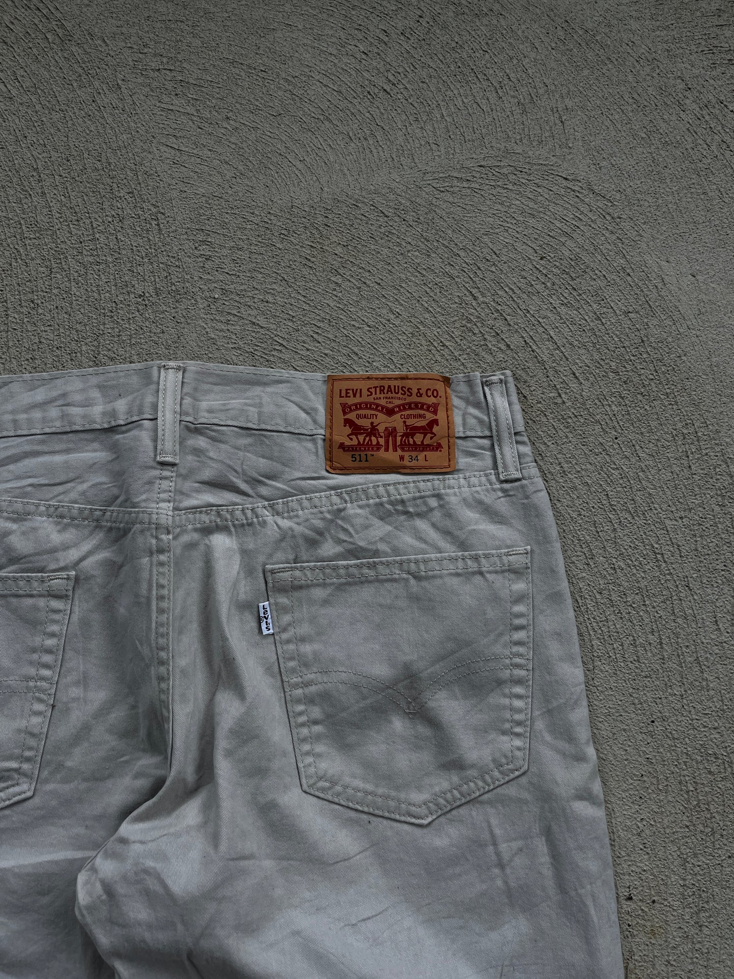 short levis white tab -34 de taille