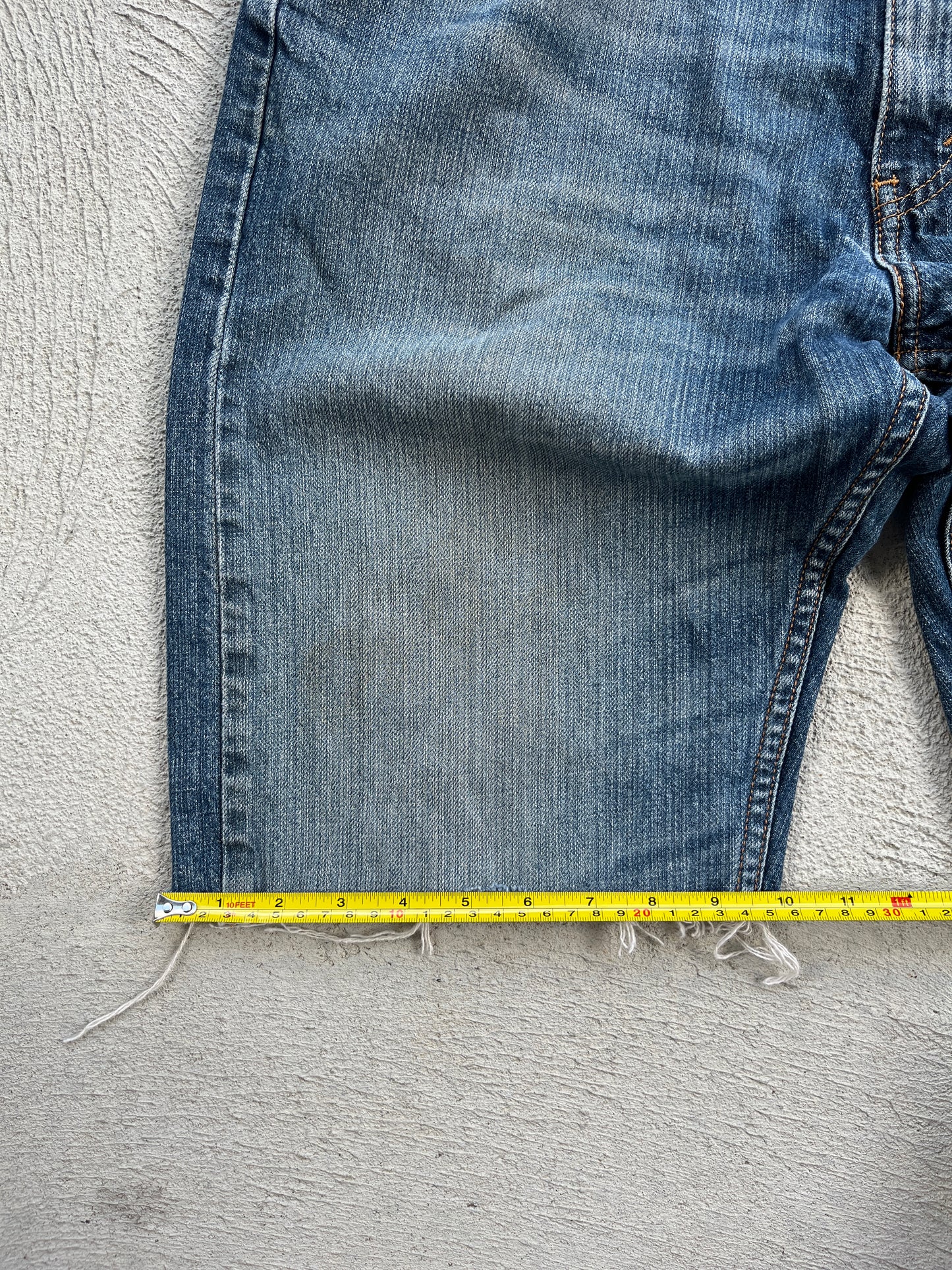 jorts levis -voir grandeur sur les photos