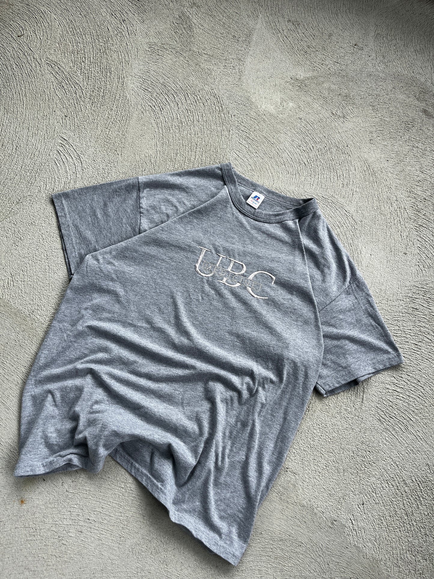 t-shirt vintage UBC -L