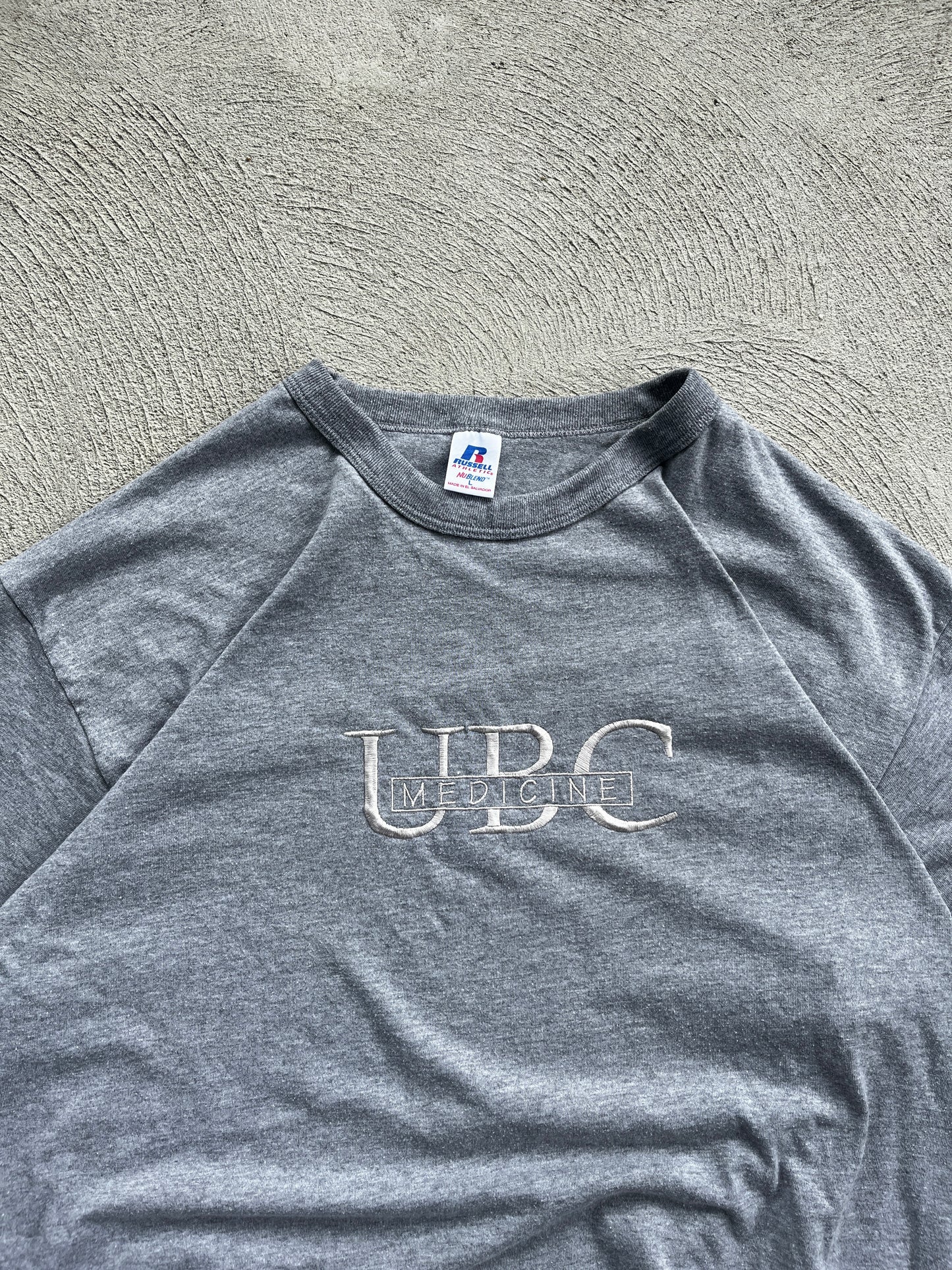 t-shirt vintage UBC -L