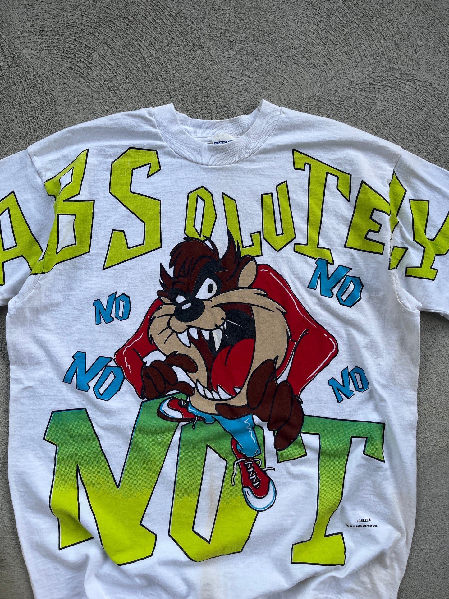 t-shirt absolutly not taz -L