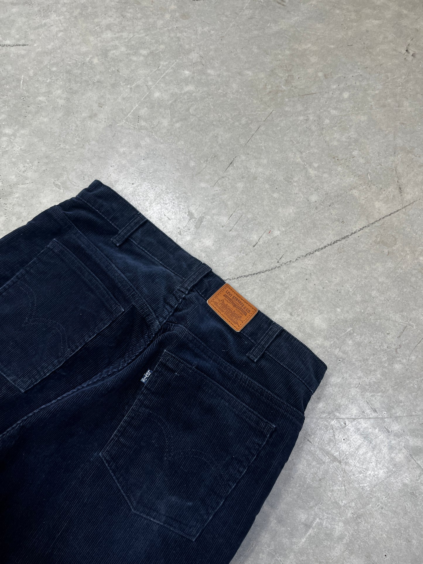 pants levis corduroy - 34/34 (vraimemt long)