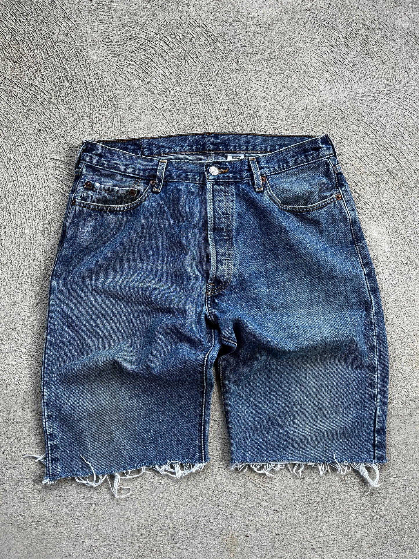 jorts levis vintage -voir grandeur dans les photos