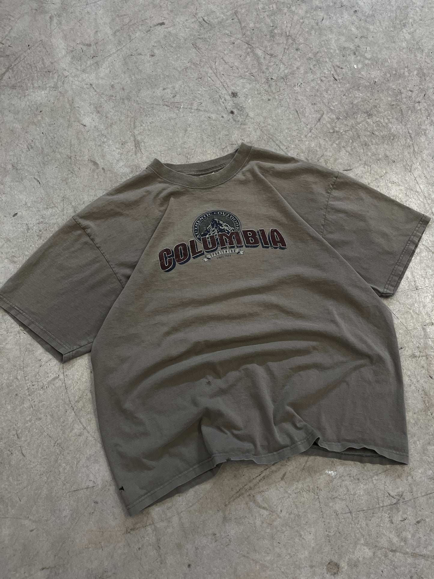 t-shirt vintage columbia -XXL fit XL