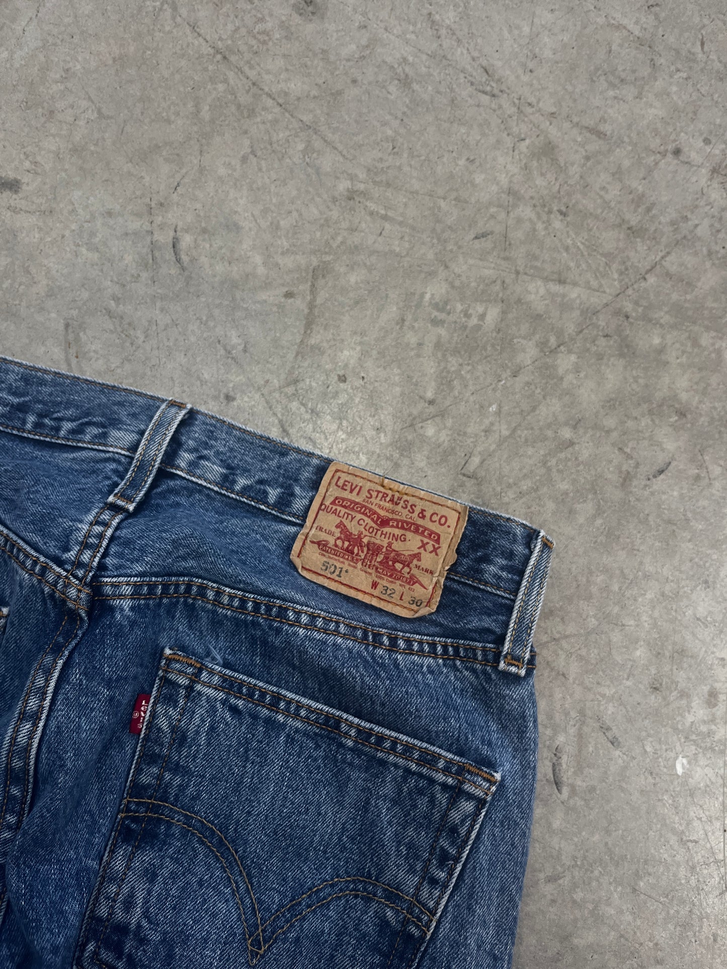 jeans vintage levis 501 -32/30