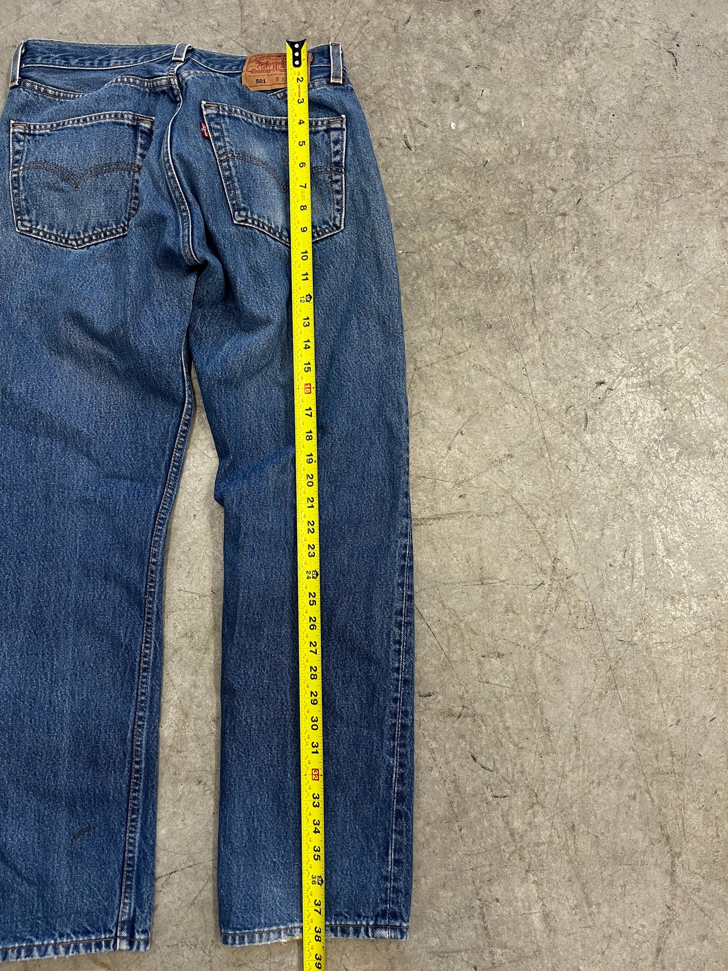 jeans vintage levis -32/30 fit 30/30