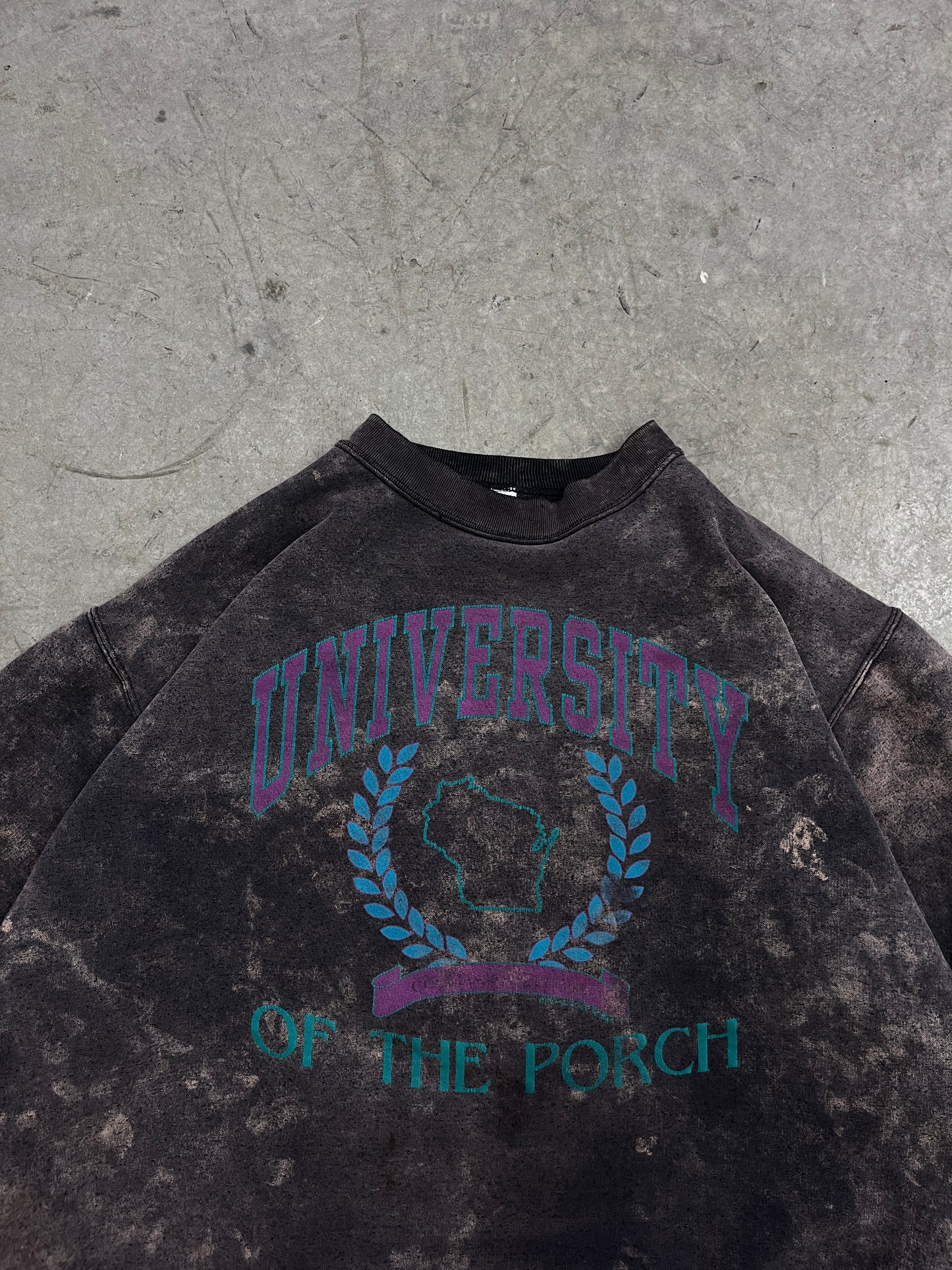 crewneck vintage university of the porch -XL