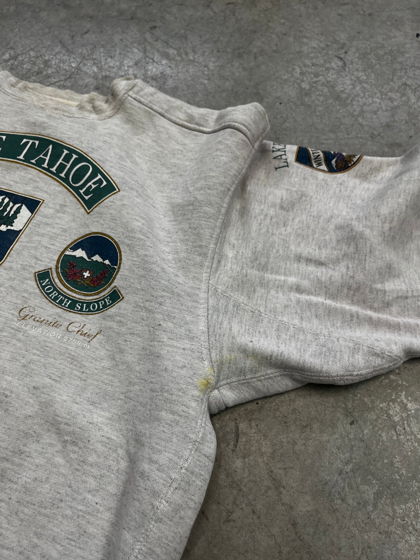 crewneck vintage lake tahoe -M