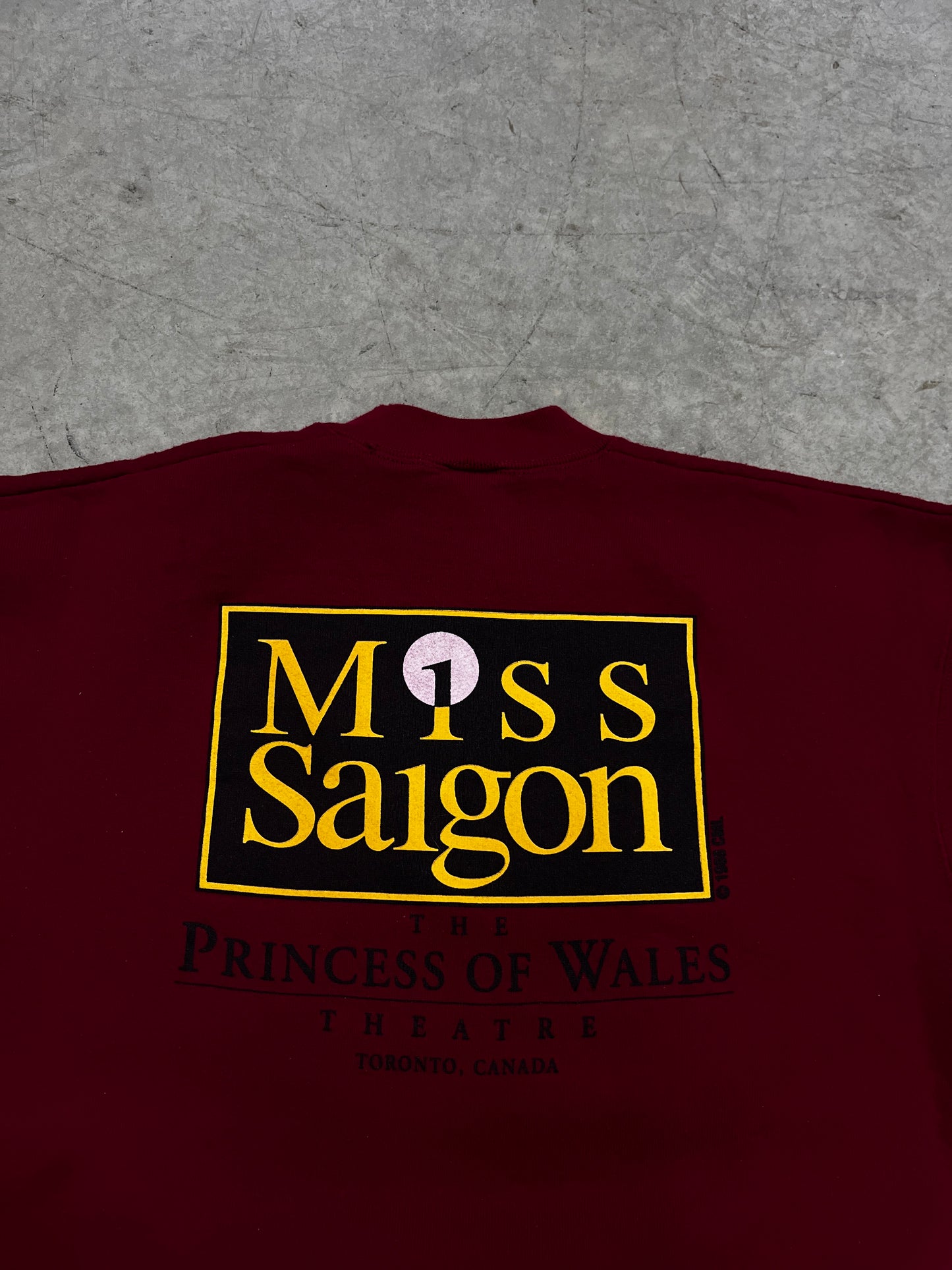 crewneck miss saigon -L