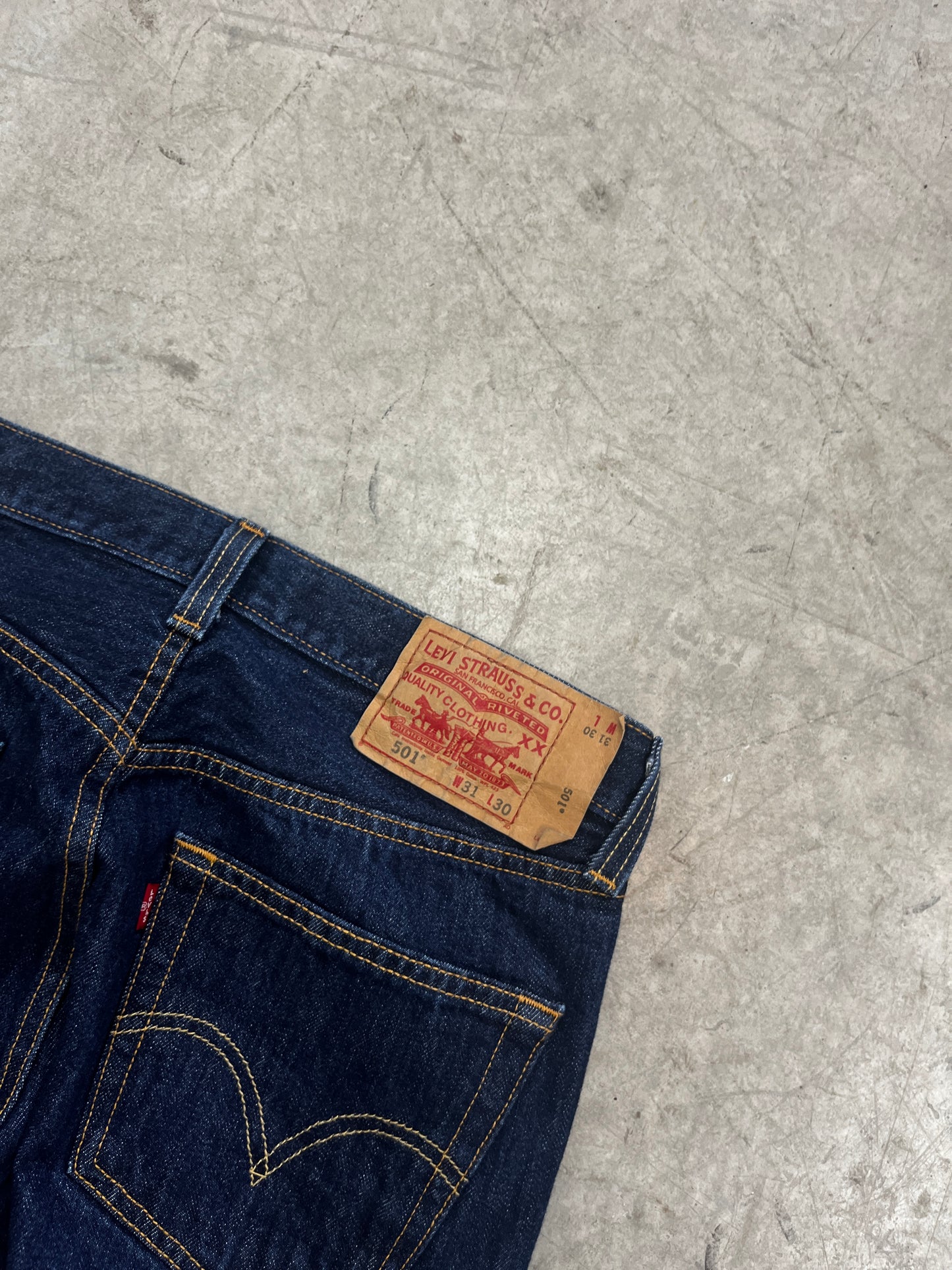 levis 501 jeans -31/30