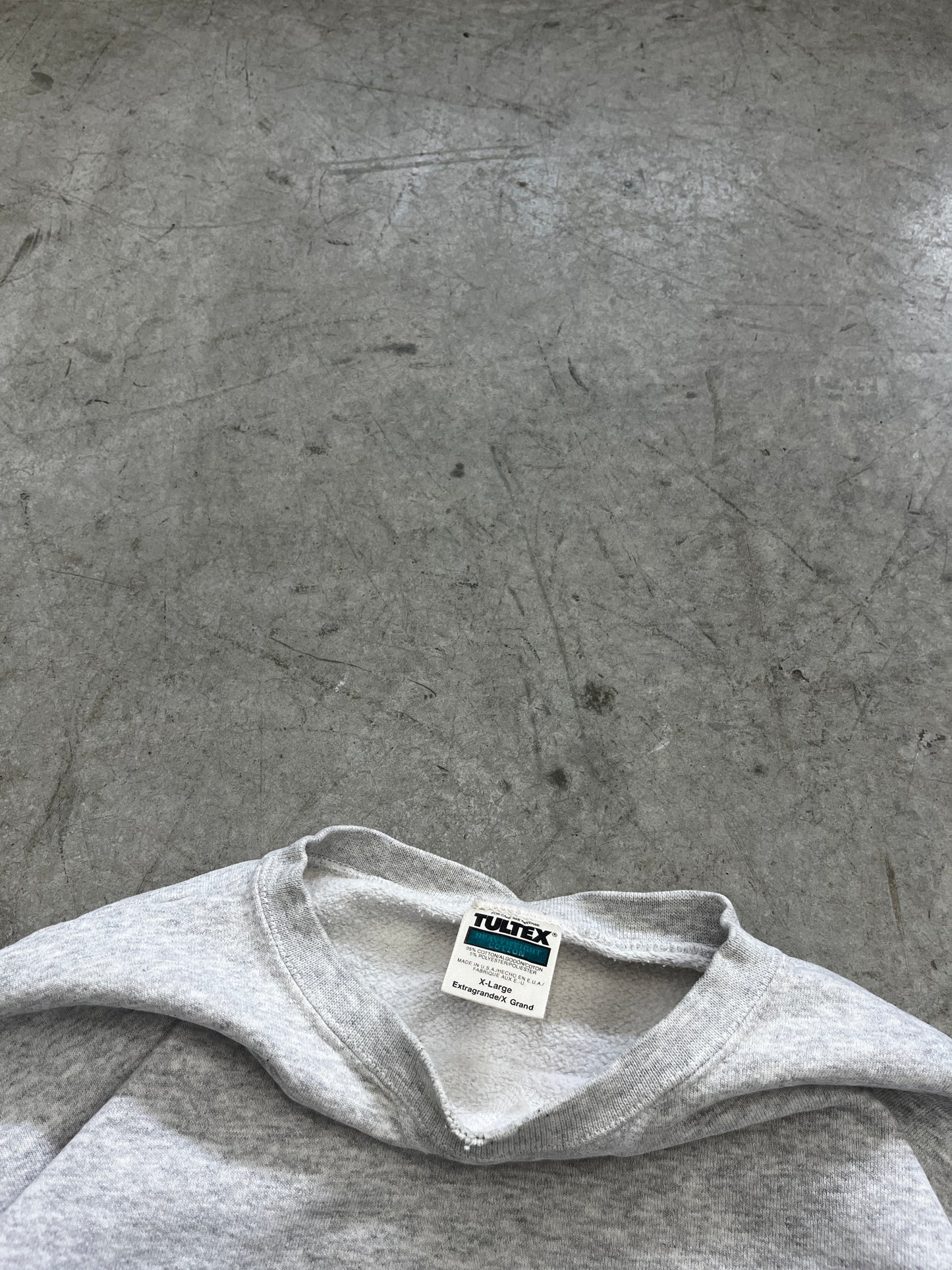 vintage gray crewneck -XL fit a little cropped