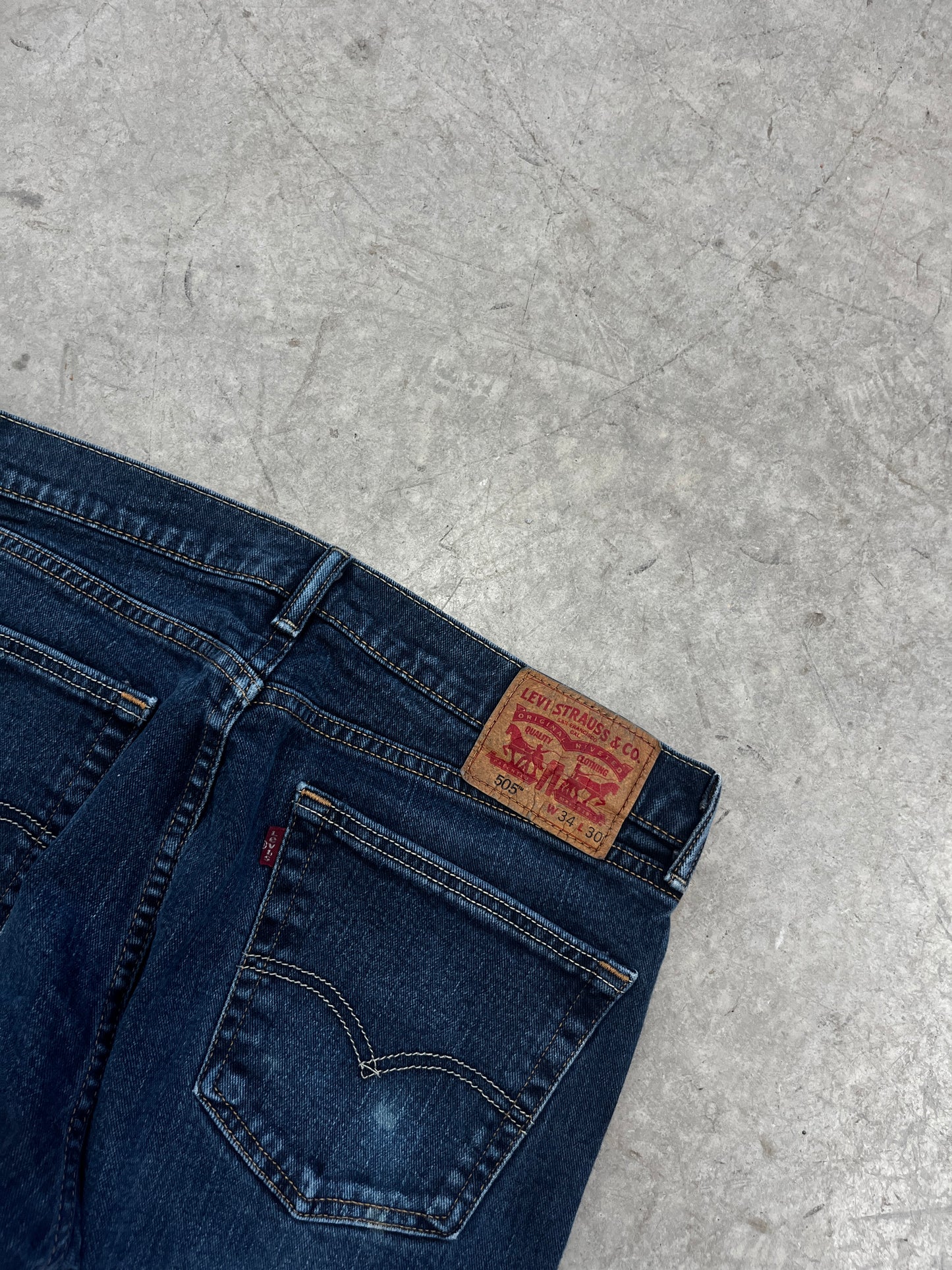 jeans levis vintage 505 -34/30 fit 33/30