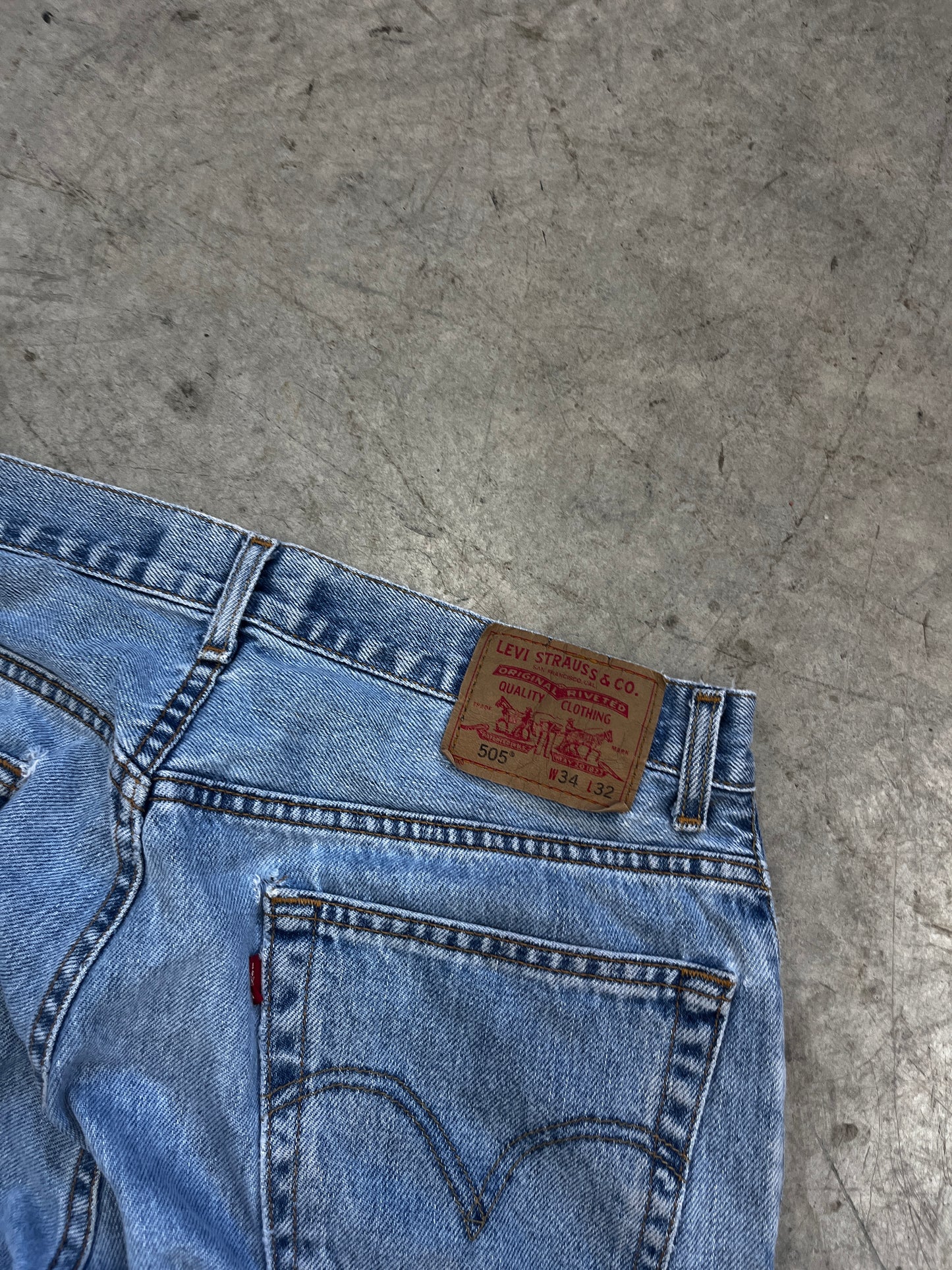 jeans vintage levis 505 -34/32